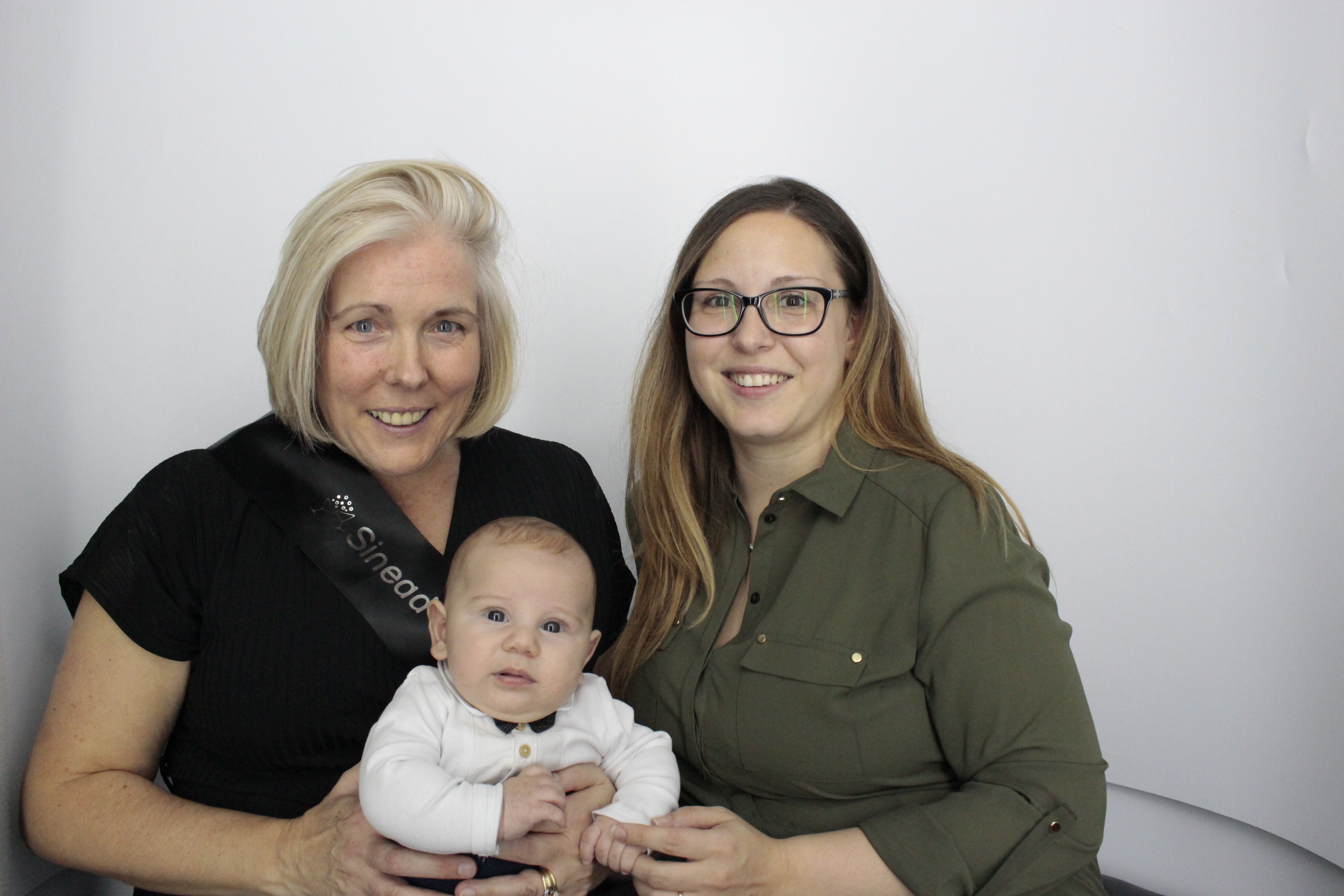 Sinead Byng 50th Birthday Party | View more photos from the event at gallery.myphotoboothexperience.co.uk/u/MyPhotoBoothExperienceLtd/Sinead-Byng-50th-Birthday-Party